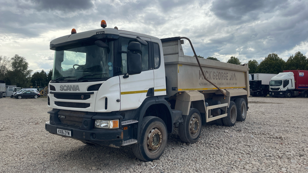 SCANIA P 370 - Truk jungkit: gambar 2 SCANIA P 370 - Truk jungkit: gambar 2