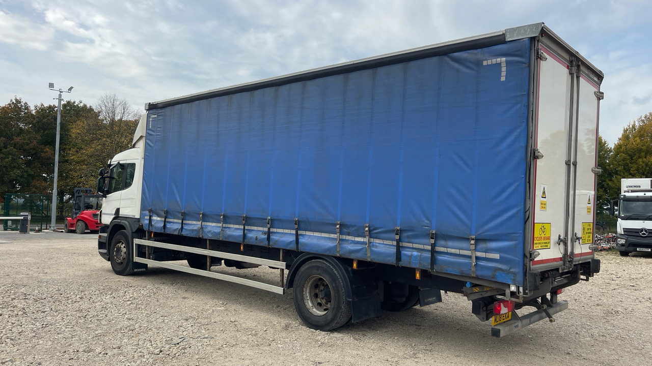 SCANIA P250 - Truk dengan terpal samping: gambar 3 SCANIA P250 - Truk dengan terpal samping: gambar 3