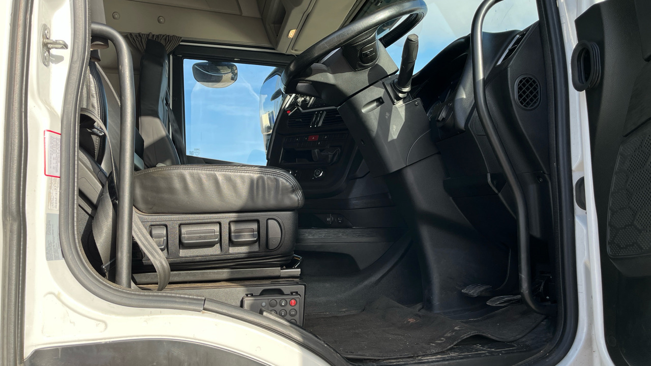 Iveco S-Way 570 - Tractor head: gambar 5 Iveco S-Way 570 - Tractor head: gambar 5