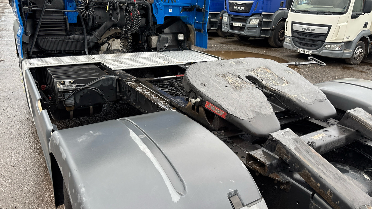 Tractor head MAN TGX 18.420: gambar 26