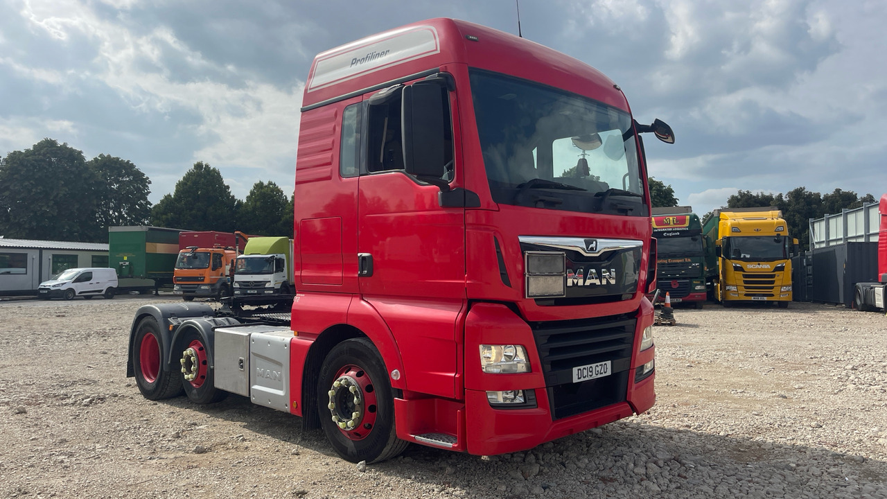 MAN TGX 24.460 - Tractor head: gambar 1 MAN TGX 24.460 - Tractor head: gambar 1