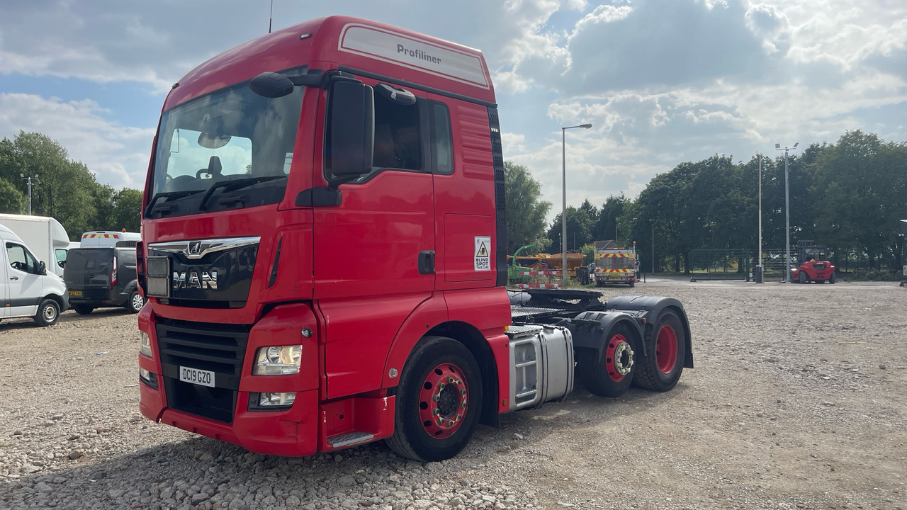 MAN TGX 24.460 - Tractor head: gambar 2 MAN TGX 24.460 - Tractor head: gambar 2