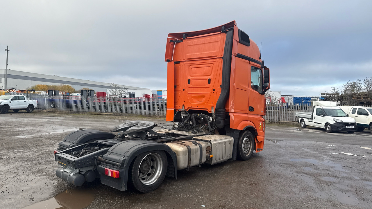 MERCEDES-BENZ ACTROS 1845 - Tractor head: gambar 4 MERCEDES-BENZ ACTROS 1845 - Tractor head: gambar 4