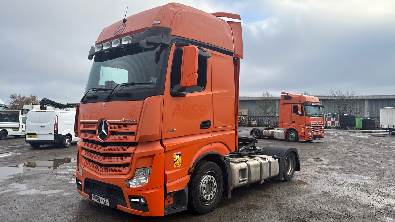 MERCEDES-BENZ ACTROS 1845 - Tractor head: gambar 2 MERCEDES-BENZ ACTROS 1845 - Tractor head: gambar 2