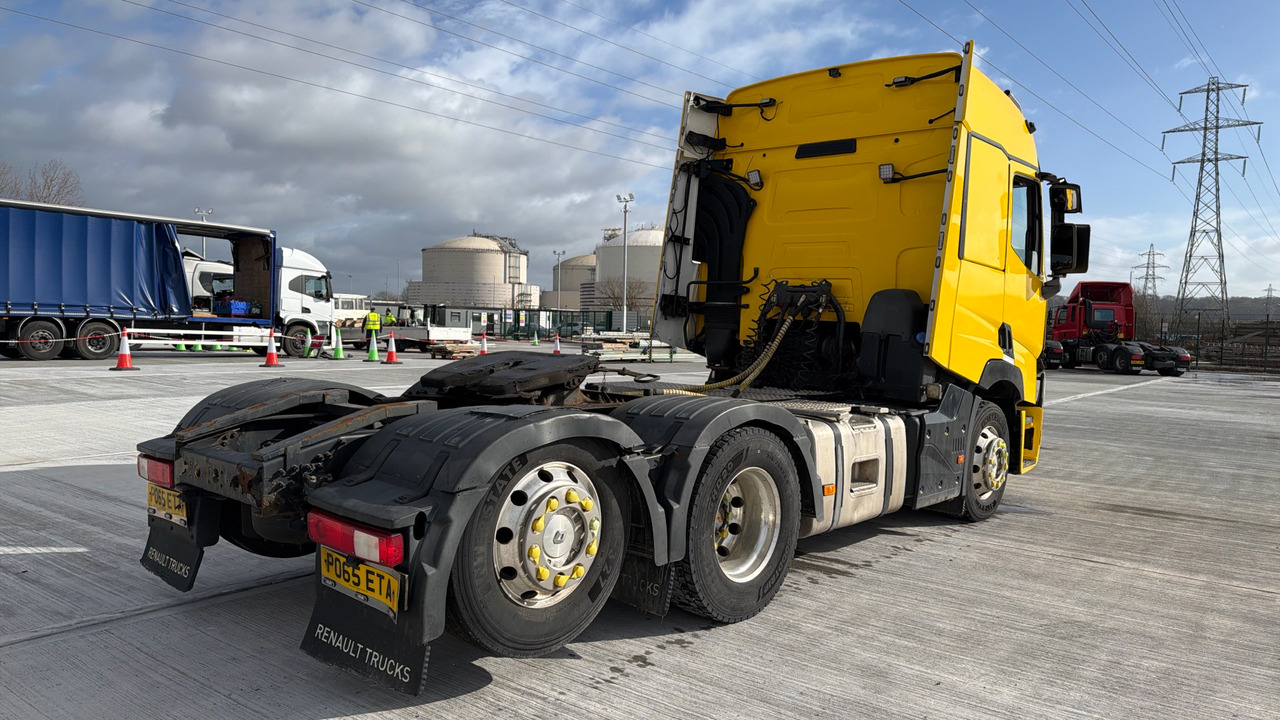 RENAULT T RANGE - Tractor head: gambar 4 RENAULT T RANGE - Tractor head: gambar 4