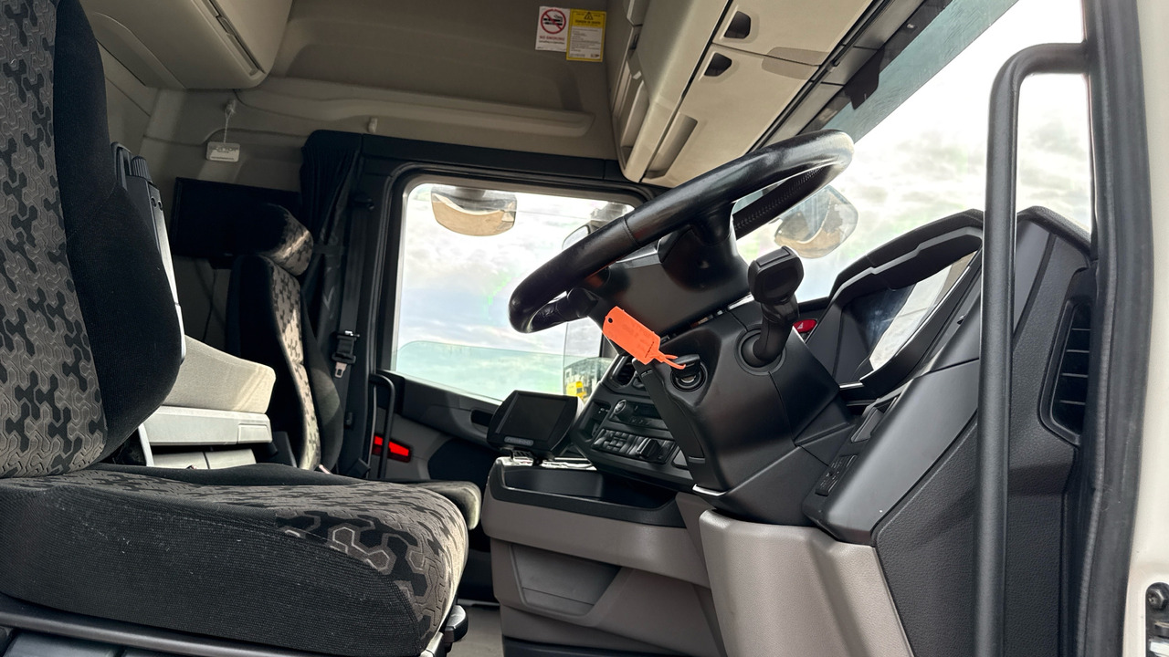 SCANIA S 500 - Tractor head: gambar 5 SCANIA S 500 - Tractor head: gambar 5