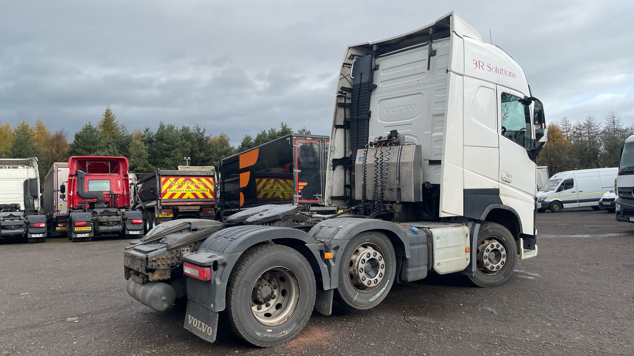 VOLVO FH 500 - Tractor head: gambar 4 VOLVO FH 500 - Tractor head: gambar 4