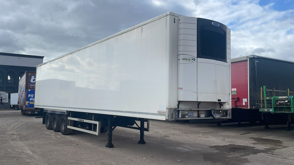 MONTRACON FRIDGE BOX - Trailer: gambar 2 MONTRACON FRIDGE BOX - Trailer: gambar 2