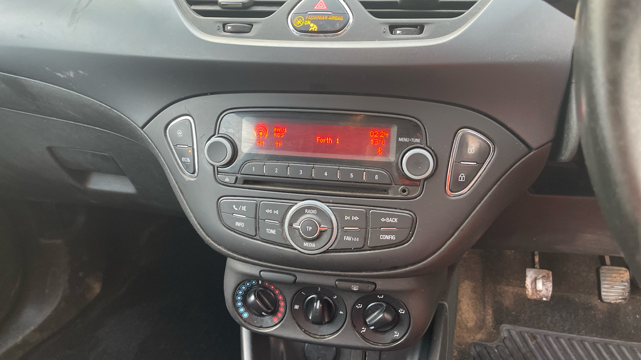 Mobil VAUXHALL CORSA 1.3 CDTi 16V: gambar 7 Mobil VAUXHALL CORSA 1.3 CDTi 16V: gambar 7