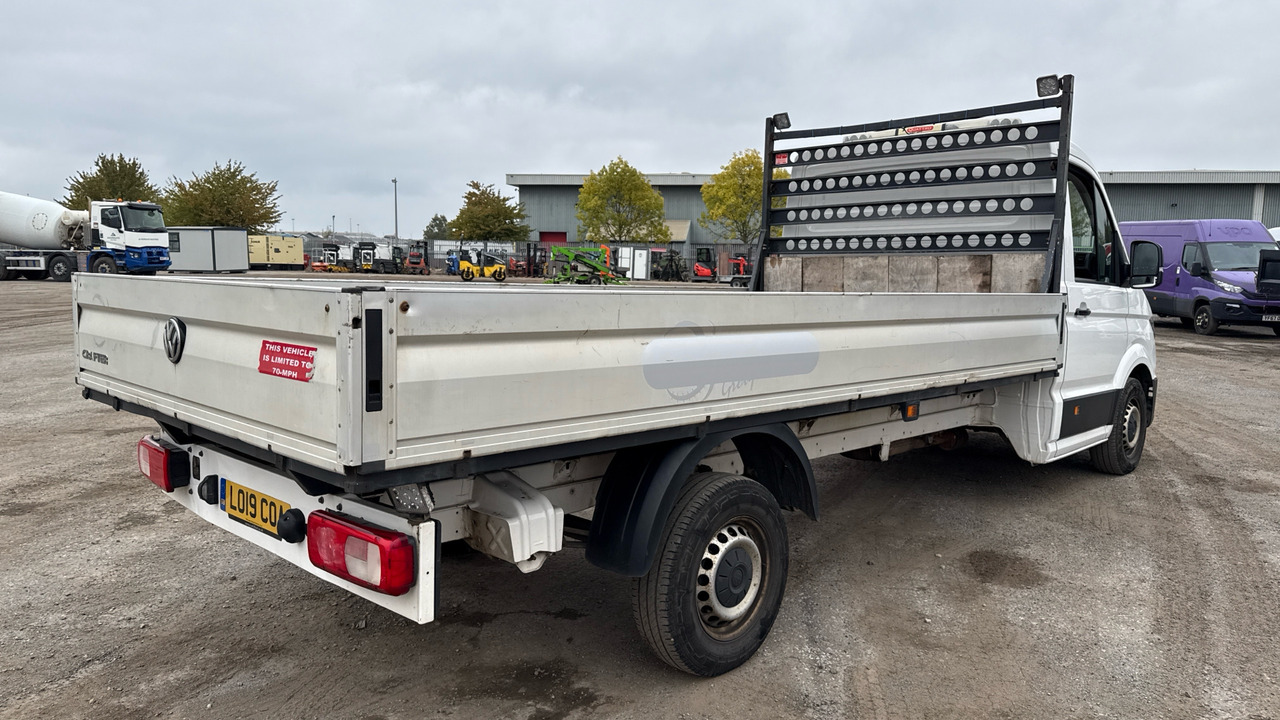 VOLKSWAGEN CRAFTER CR35 2.0 TDI 140PS - Van flatbed: gambar 4 VOLKSWAGEN CRAFTER CR35 2.0 TDI 140PS - Van flatbed: gambar 4