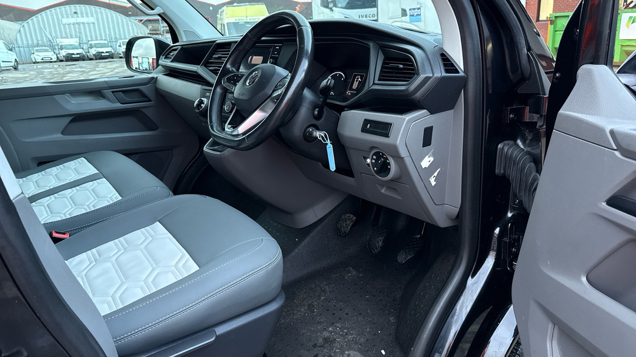 VOLKSWAGEN TRANSPORTER T28 2.0 TDI 110PS HIGHLINE CAMPER VAN - Mobil kemping: gambar 5 VOLKSWAGEN TRANSPORTER T28 2.0 TDI 110PS HIGHLINE CAMPER VAN - Mobil kemping: gambar 5
