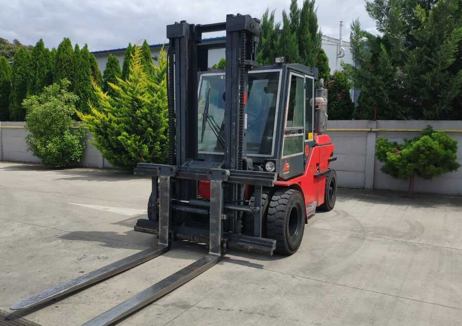 Dan Truck 9680 DD - Forklift diesel: gambar 1 Dan Truck 9680 DD - Forklift diesel: gambar 1