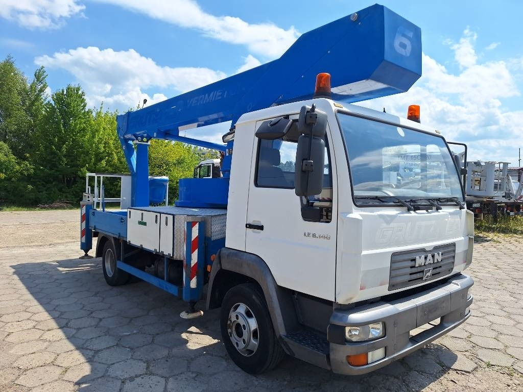 Bison TKA 30 KS - Platform udara yang dipasang di truk: gambar 5 Bison TKA 30 KS - Platform udara yang dipasang di truk: gambar 5