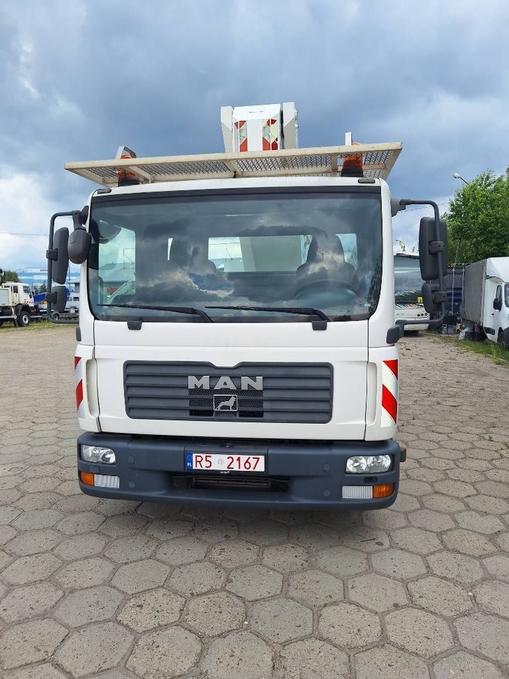 MAN podnośnik koszowy Wumag WT 300 - Boom teleskopik: gambar 2 MAN podnośnik koszowy Wumag WT 300 - Boom teleskopik: gambar 2