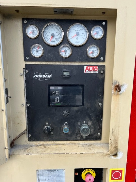 Doosan 25/280 XHP1000WCAT-T4 - Kompresor udara: gambar 4 Doosan 25/280 XHP1000WCAT-T4 - Kompresor udara: gambar 4