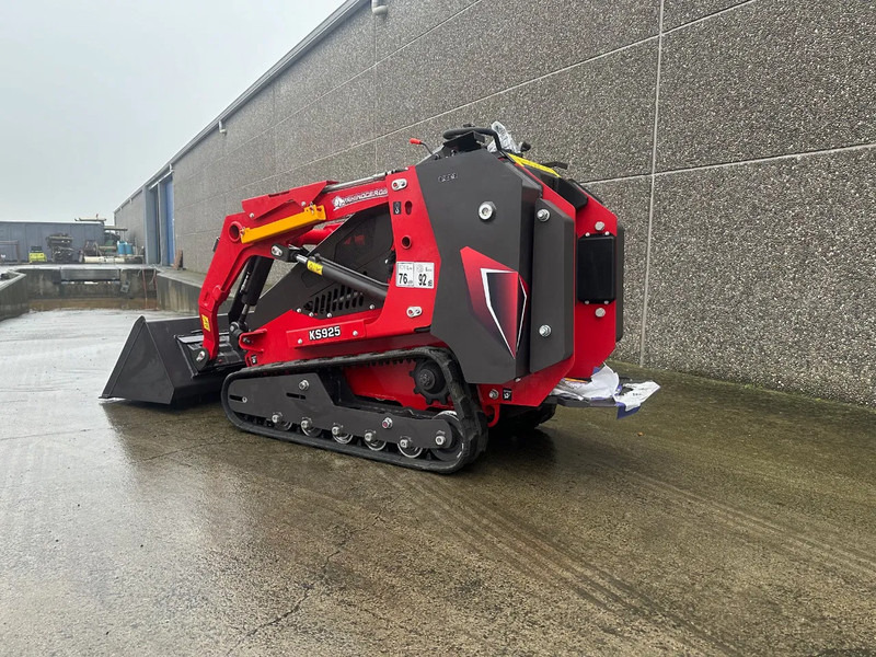 Rhinoceros KS925 - Bulldozer: gambar 2 Rhinoceros KS925 - Bulldozer: gambar 2