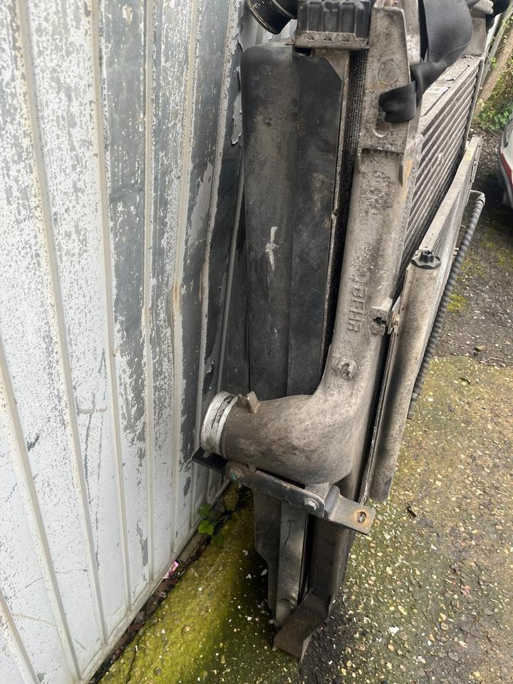 IVECO Stralis Kühlerpaket Wasserkühler Radiator Kühler 41214781 - Radiator untuk Truk: gambar 3 IVECO Stralis Kühlerpaket Wasserkühler Radiator Kühler 41214781 - Radiator untuk Truk: gambar 3