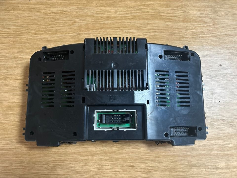 MAN Kombiinstrument / Tacho 81.27202-6133 - Dasbor untuk Truk: gambar 2 MAN Kombiinstrument / Tacho 81.27202-6133 - Dasbor untuk Truk: gambar 2
