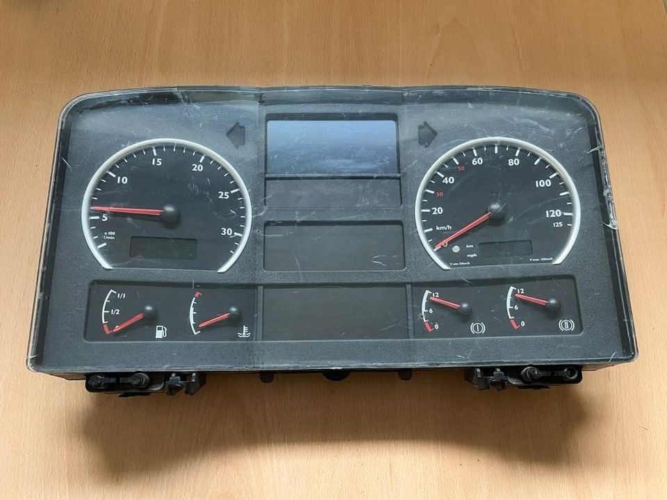 MAN Kombiinstrument Tacho 81272026133 - Dasbor untuk Truk: gambar 1 MAN Kombiinstrument Tacho 81272026133 - Dasbor untuk Truk: gambar 1