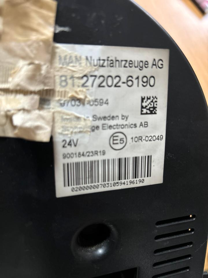 MAN Kombiinstrument / Tacho 81272026190 - Dasbor untuk Truk: gambar 3 MAN Kombiinstrument / Tacho 81272026190 - Dasbor untuk Truk: gambar 3