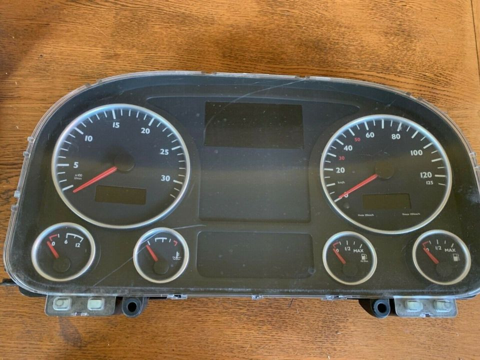 MAN Kombiinstrument Tacho 81272026211 - Dasbor untuk Truk: gambar 1 MAN Kombiinstrument Tacho 81272026211 - Dasbor untuk Truk: gambar 1