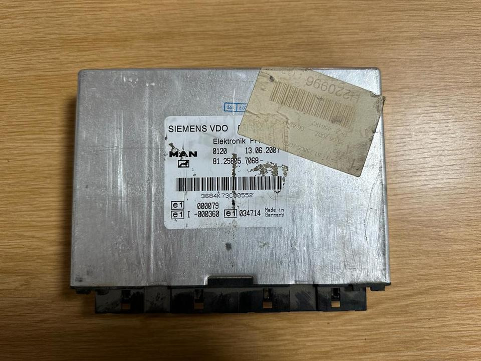 MAN SIEMENS VDO ELEKTRONIK FFR Steuergerät 81.25805.7068 - ECU untuk Peralatan lainnya: gambar 1 MAN SIEMENS VDO ELEKTRONIK FFR Steuergerät 81.25805.7068 - ECU untuk Peralatan lainnya: gambar 1