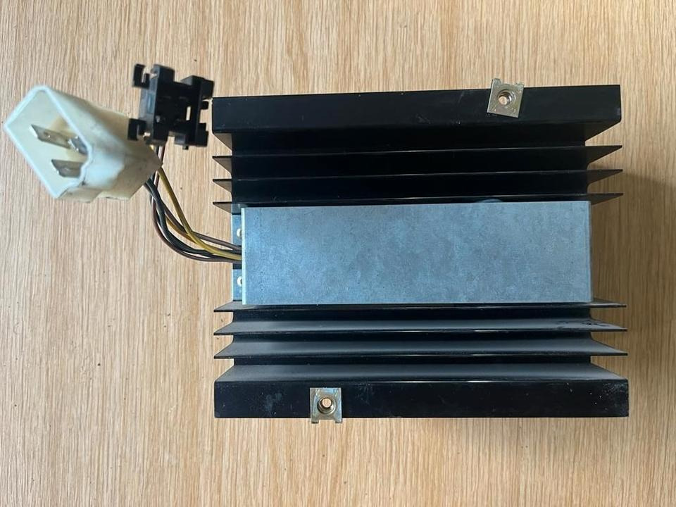 MAN Spannungswandler LINDENMAYR TYP 190 24V/12V 10A/7A - Sistem listrik untuk Truk: gambar 3 MAN Spannungswandler LINDENMAYR TYP 190 24V/12V 10A/7A - Sistem listrik untuk Truk: gambar 3