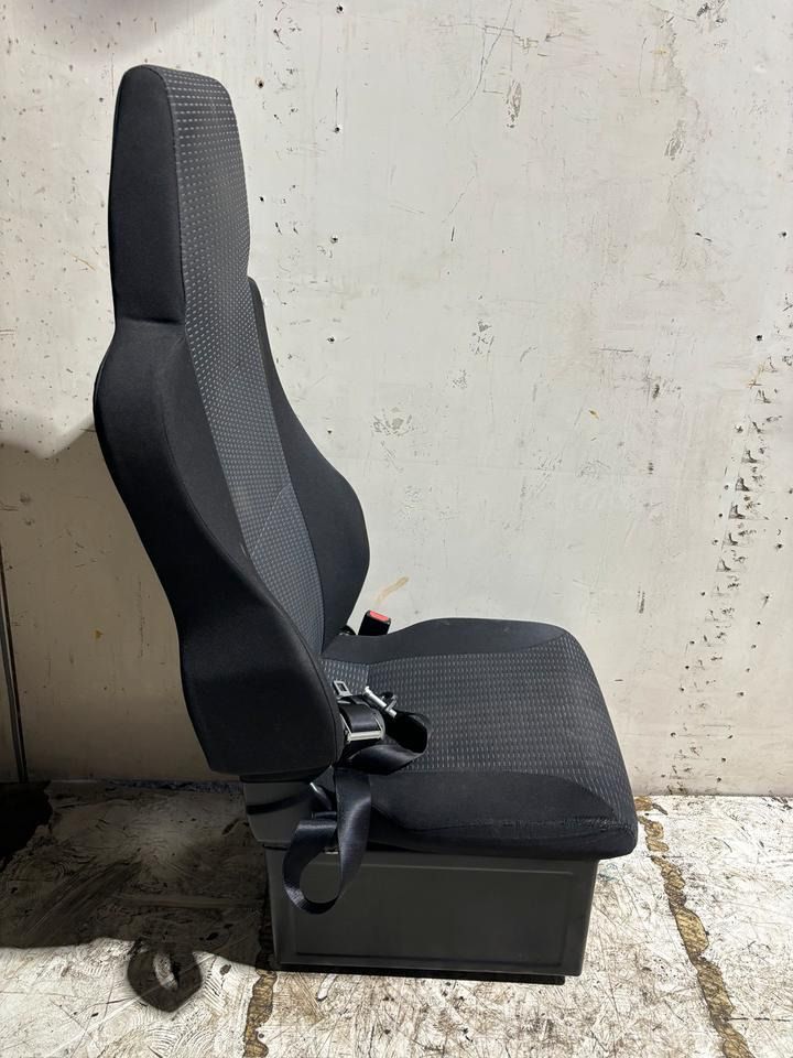 MAN TGL Beifahrersitz Euro 5/6 - Tempat duduk untuk Truk: gambar 2 MAN TGL Beifahrersitz Euro 5/6 - Tempat duduk untuk Truk: gambar 2