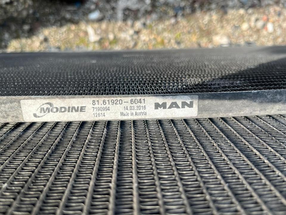 MAN TGX EU6 Kühlerpaket Wasserkühler Radiator Kühler 81061006854 - Radiator untuk Truk: gambar 4 MAN TGX EU6 Kühlerpaket Wasserkühler Radiator Kühler 81061006854 - Radiator untuk Truk: gambar 4