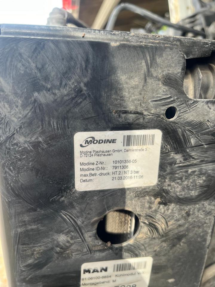 MAN TGX EU6 Kühlerpaket Wasserkühler Radiator Kühler 81061006854 - Radiator untuk Truk: gambar 3 MAN TGX EU6 Kühlerpaket Wasserkühler Radiator Kühler 81061006854 - Radiator untuk Truk: gambar 3