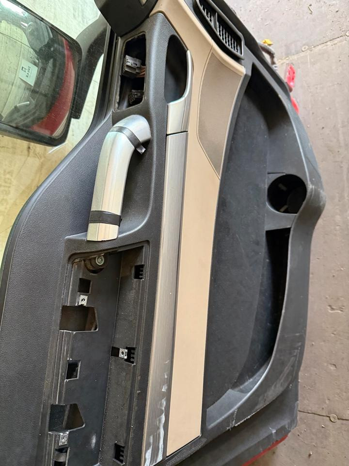 MAN TGX Fahrertür Rot Spiegel Innenverkleidung LN 63 - Pintu dan bagian untuk Truk: gambar 5 MAN TGX Fahrertür Rot Spiegel Innenverkleidung LN 63 - Pintu dan bagian untuk Truk: gambar 5