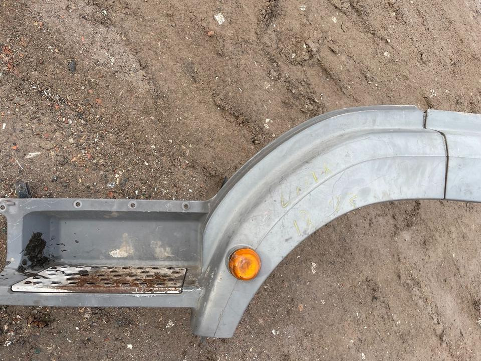Mercedes AXOR Einstieg Links Kotflügel - Langkah kaki untuk Truk: gambar 1 Mercedes AXOR Einstieg Links Kotflügel - Langkah kaki untuk Truk: gambar 1