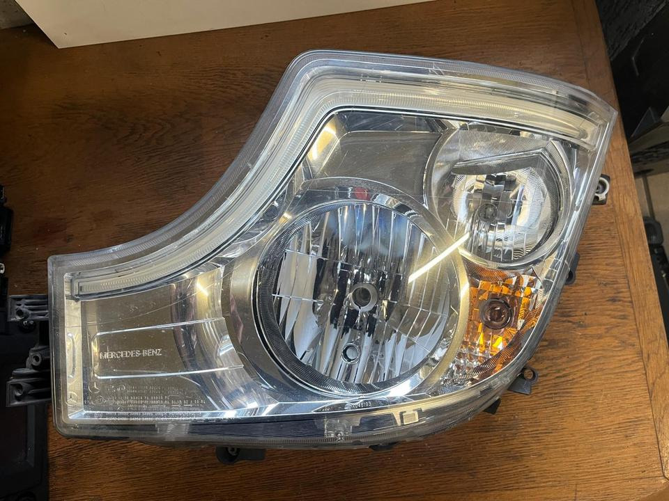 Mercedes Actros LED Scheinwerfer Vorne Links A9618205039 - Lampu depan untuk Truk: gambar 2 Mercedes Actros LED Scheinwerfer Vorne Links A9618205039 - Lampu depan untuk Truk: gambar 2