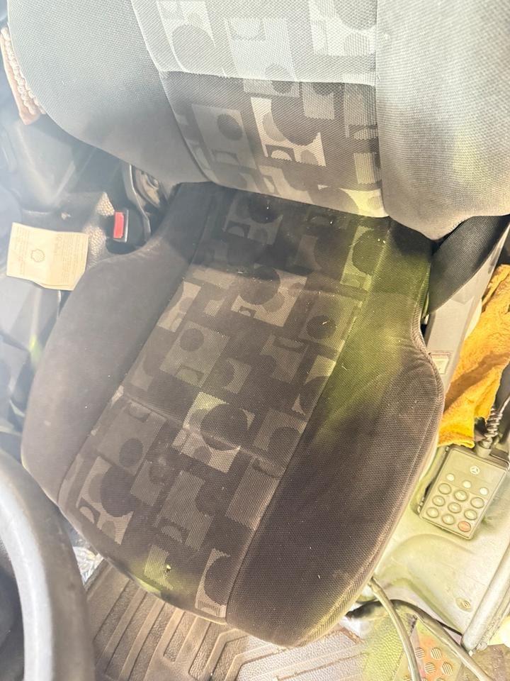 Mercedes Atego 3 Fahrersitz - Tempat duduk untuk Truk: gambar 2 Mercedes Atego 3 Fahrersitz - Tempat duduk untuk Truk: gambar 2