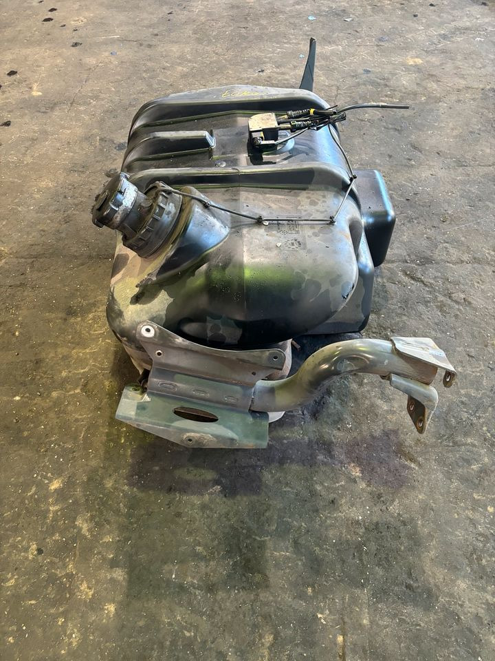 Mercedes Atego 4 EU6 Dieseltank Tank Tankbehälter 200L - Tangki bahan bakar untuk Truk: gambar 2 Mercedes Atego 4 EU6 Dieseltank Tank Tankbehälter 200L - Tangki bahan bakar untuk Truk: gambar 2