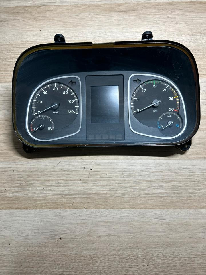 Mercedes Atego 4 EU6 Kombiinstrument A9674463821 - Dasbor: gambar 2 Mercedes Atego 4 EU6 Kombiinstrument A9674463821 - Dasbor: gambar 2