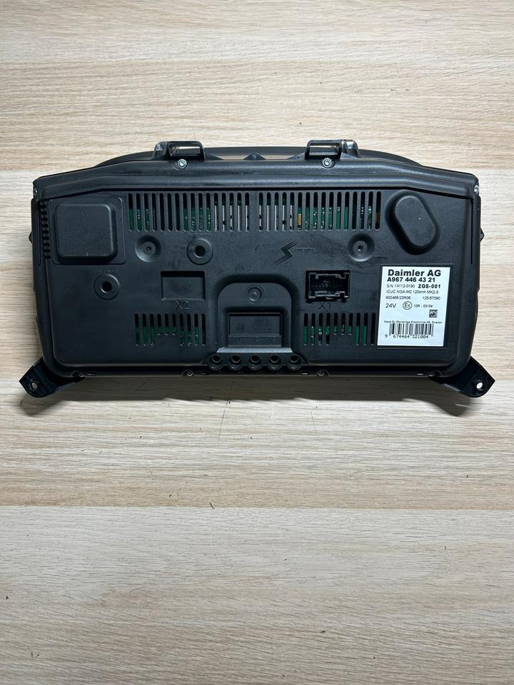 Mercedes Atego 4 EU6 Kombiinstrument A9674464321 - Dasbor: gambar 3 Mercedes Atego 4 EU6 Kombiinstrument A9674464321 - Dasbor: gambar 3