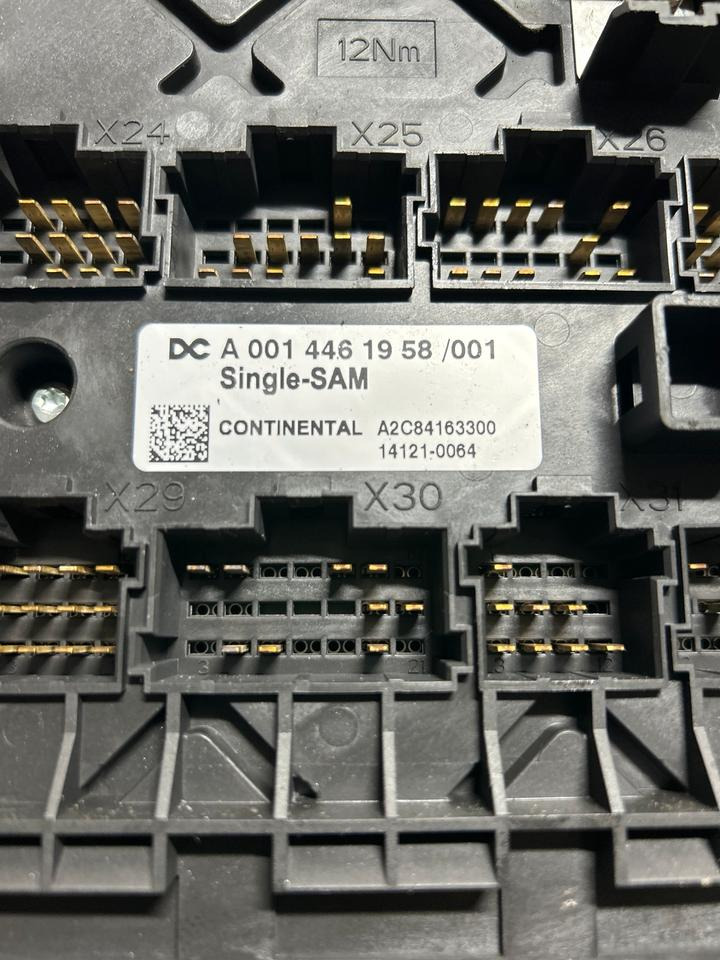 Mercedes Atego 4 EU6 Sicherungskasten A0014461958 - Sekring: gambar 4 Mercedes Atego 4 EU6 Sicherungskasten A0014461958 - Sekring: gambar 4