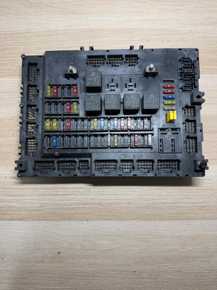 Mercedes Atego 4 EU6 Sicherungskasten A0014463358 - Sekring: gambar 2 Mercedes Atego 4 EU6 Sicherungskasten A0014463358 - Sekring: gambar 2