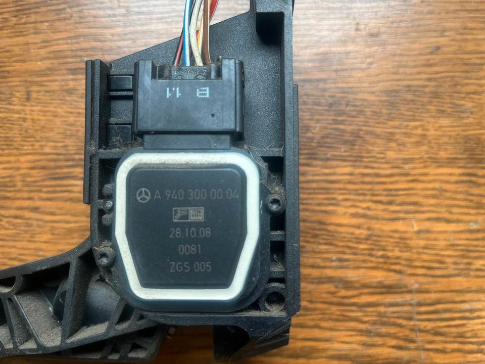 Mercedes Atego Gaspedal A9403000004 - Pedal untuk Truk: gambar 2 Mercedes Atego Gaspedal A9403000004 - Pedal untuk Truk: gambar 2