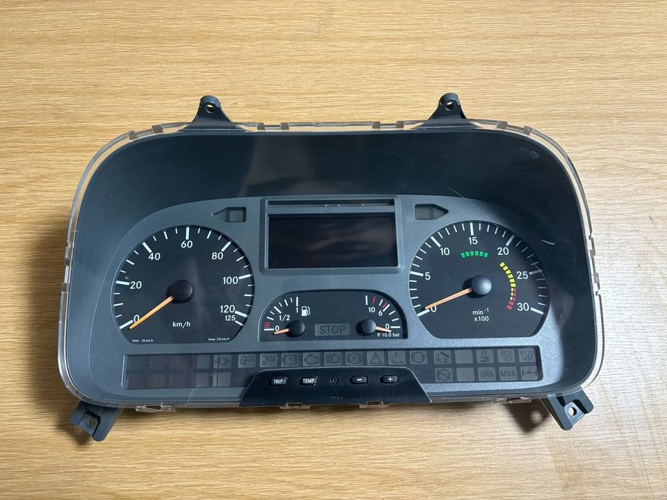 Mercedes Atego Kombiinstrument Tacho A0044463421 - Dasbor untuk Truk: gambar 1 Mercedes Atego Kombiinstrument Tacho A0044463421 - Dasbor untuk Truk: gambar 1