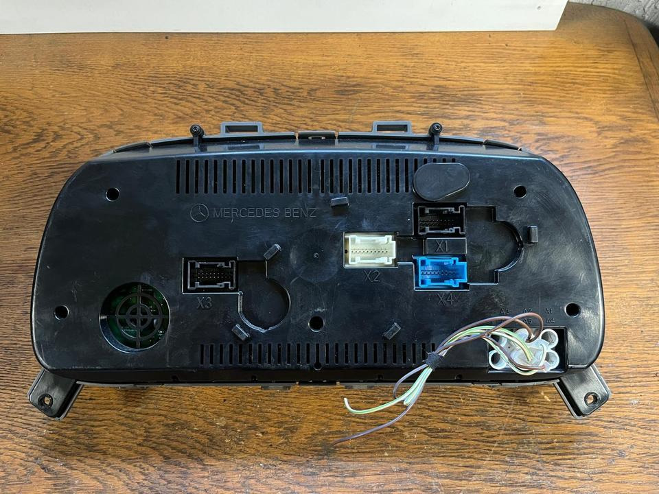 Mercedes Atego Kombiinstrument / Tacho A0044463421 - Dasbor untuk Truk: gambar 5 Mercedes Atego Kombiinstrument / Tacho A0044463421 - Dasbor untuk Truk: gambar 5