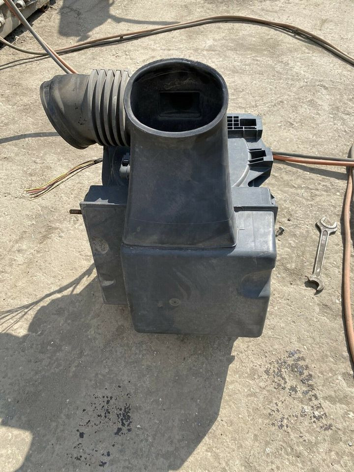 Mercedes Atego Luftfilterkasten Luftfilter Gehäuse A 973 528 06 0 - Filter udara untuk Truk: gambar 3 Mercedes Atego Luftfilterkasten Luftfilter Gehäuse A 973 528 06 0 - Filter udara untuk Truk: gambar 3