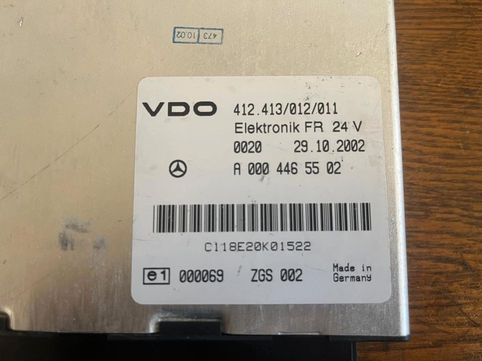 Mercedes Atego VDO Elektronik FR Steuergerät A0004465502 - ECU untuk Truk: gambar 3 Mercedes Atego VDO Elektronik FR Steuergerät A0004465502 - ECU untuk Truk: gambar 3