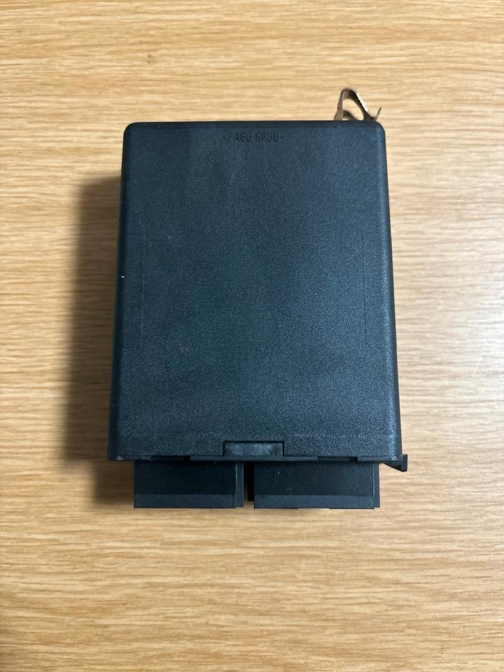 Mercedes Benz Actros MP 3 VDO HPS Steuergerät A0004461931 - ECU untuk Truk: gambar 2 Mercedes Benz Actros MP 3 VDO HPS Steuergerät A0004461931 - ECU untuk Truk: gambar 2