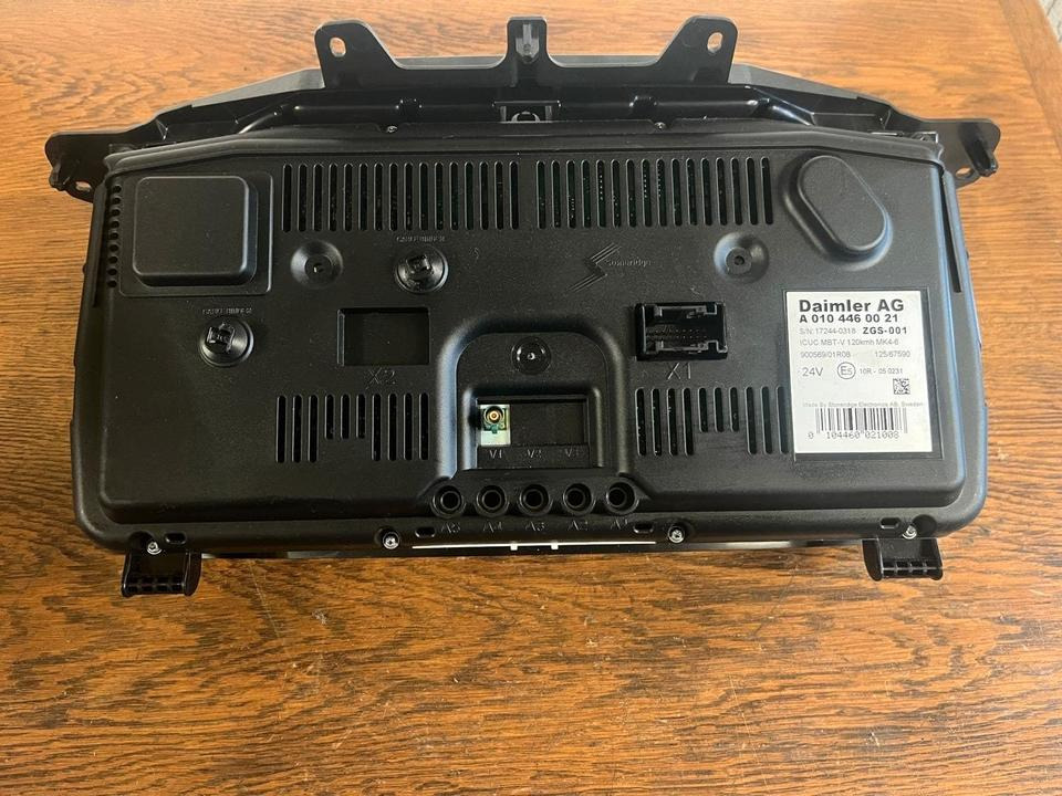 Mercedes Benz Actros MP4 Kombiinstrument / Tacho A0104460021 - Dasbor untuk Truk: gambar 4 Mercedes Benz Actros MP4 Kombiinstrument / Tacho A0104460021 - Dasbor untuk Truk: gambar 4