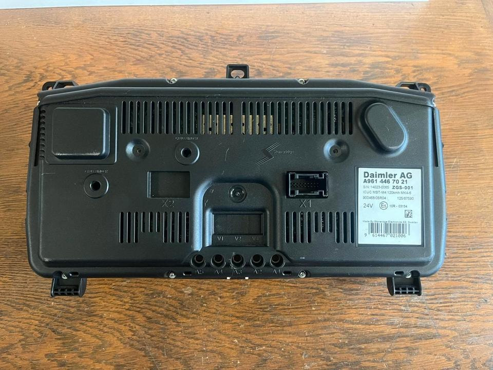 Mercedes Benz Actros MP4 Kombiinstrument / Tacho A9614467021 - Dasbor untuk Truk: gambar 4 Mercedes Benz Actros MP4 Kombiinstrument / Tacho A9614467021 - Dasbor untuk Truk: gambar 4