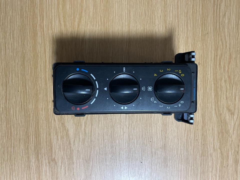 Mercedes-Benz axor atego heizungsbedienung A9408200097 - Pemanasan/ Ventilasi untuk Truk: gambar 1 Mercedes-Benz axor atego heizungsbedienung A9408200097 - Pemanasan/ Ventilasi untuk Truk: gambar 1