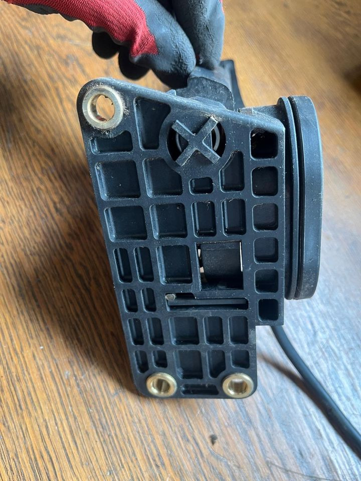 Mercedes Gaspedal A9703000004 - Pedal untuk Truk: gambar 4 Mercedes Gaspedal A9703000004 - Pedal untuk Truk: gambar 4