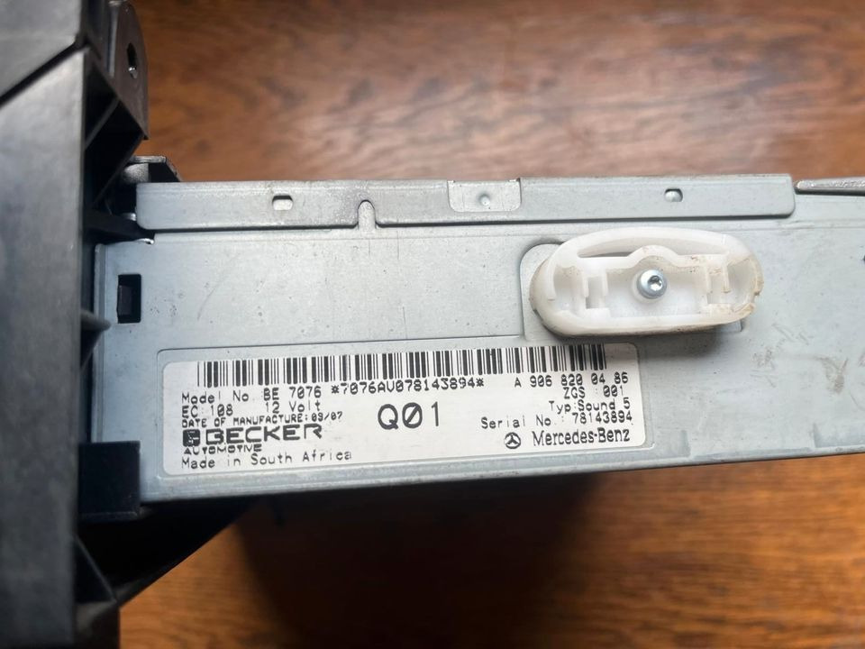 Mercedes Sprinter CD Radio 12V A9068200486 - Kabin dan interior untuk Truk: gambar 2 Mercedes Sprinter CD Radio 12V A9068200486 - Kabin dan interior untuk Truk: gambar 2